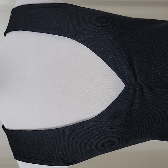 Michael Stars Size One Size Fits Most Black V Neck Sleeveless Knit Top, GUC - Picture 2 of 11